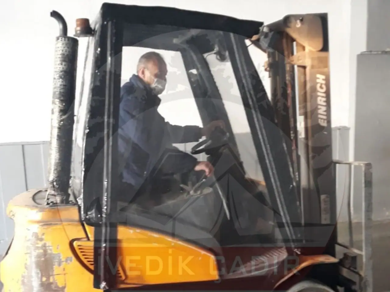 Forklift brandası