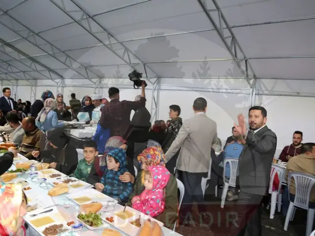 Yemekhane Çadırı